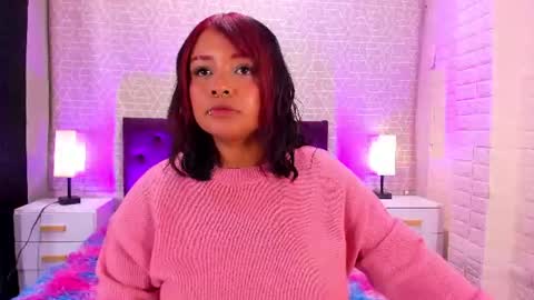 Snapshot of sienna_lux01 chatting on July 8, 2026, 3:33 am sienna_lux01 online show from July 8, 2026, 3:33 am