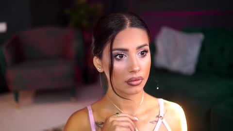 Snapshot of siennaruh chatting on September 15, 2025, 6:24 am Sienna online show from September 15, 2025, 6:24 am