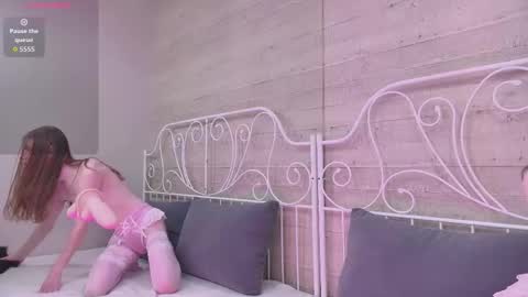 Snapshot of sighnsparks chatting on September 30, 2025, 11:37 am THEODORE online show from September 30, 2025, 11:37 am