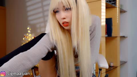 Snapshot of sigmasian chatting on December 27, 2024, 4:58 am OF instagram sigmaasian twitter sigmasian online show from December 27, 2024, 4:58 am