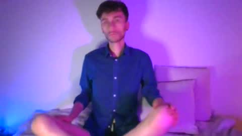 siiimon777 online show from March 24, 2026, 1:54 am