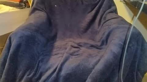 Tsuki online show from October 12, 2025, 3:49 am