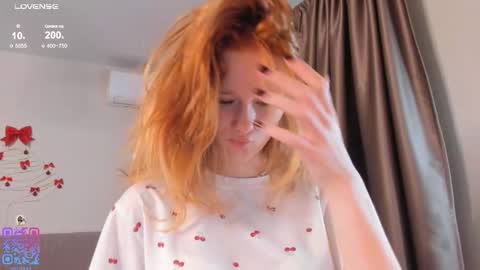 Call me Mia online show from December 23, 2025, 8:12 am