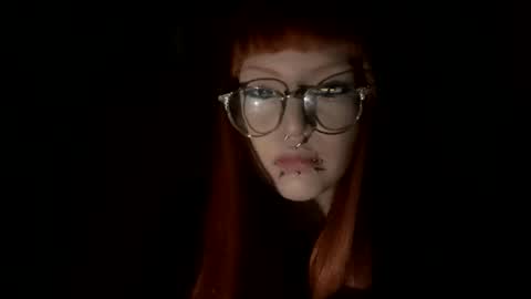 Mia online show from March 8, 2026, 1:03 am