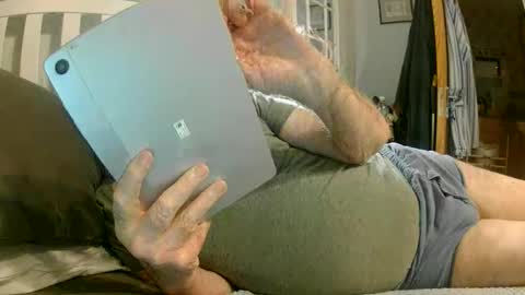sillyoldman45221063 online show from April 18, 2026, 11:27 pm