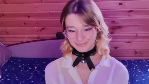 Kate online show from April 11, 2026, 3:49 pm