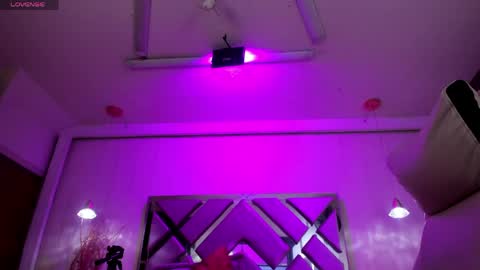 SIlvana  online show from April 8, 2026, 1:11 pm