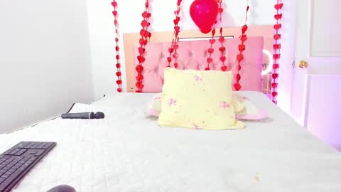 Silvana online show from February 25, 2025, 5:25 pm