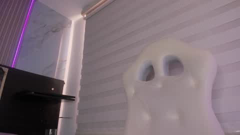 silvia online show from January 27, 2025, 5:58 pm