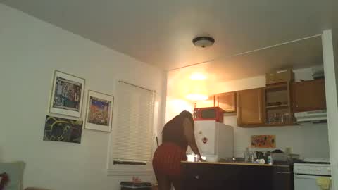 Snapshot of siminfox chatting on September 30, 2025, 2:49 am Simin Fox online show from September 30, 2025, 2:49 am