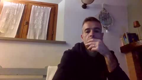 Snapshot of simmeturbate chatting on February 3, 2025, 9:39 pm Italiandaddyitalydickassbottomassholecomshowmasturbatenudeboyitalyatleticcutemuscolarhardcockdickboy online show from February 3, 2025, 9:39 pm