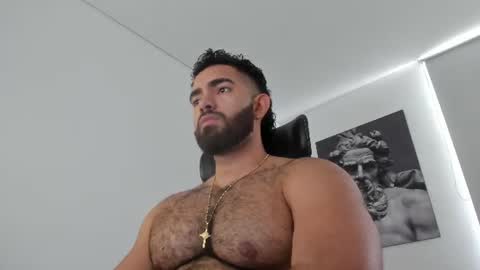 Snapshot of simon_leon01 chatting on July 19, 2026, 5:16 pm simon_leon01 online show from July 19, 2026, 5:16 pm