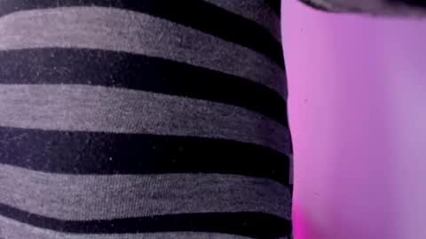 Snapshot of simona_brooke chatting on October 27, 2025, 8:24 pm simona_brooke online show from October 27, 2025, 8:24 pm