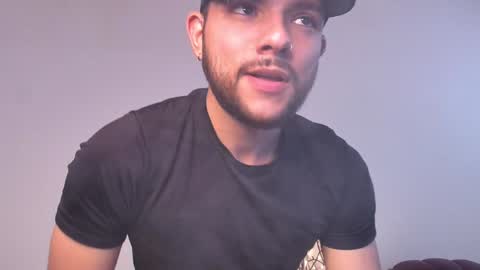 Simn online show from February 1, 2025, 6:29 pm