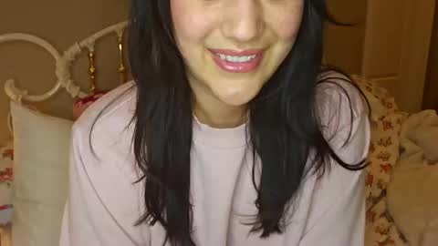 simonesighren online show from April 14, 2026, 5:13 am