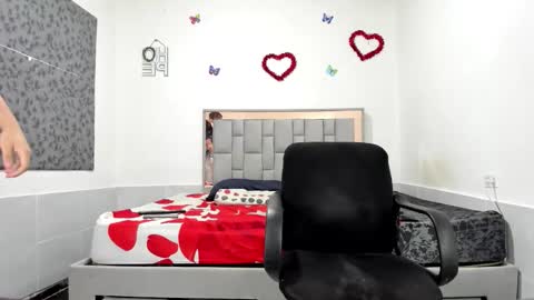 Snapshot of simonkeler chatting on October 7, 2025, 11:07 am SIMON KELER online show from October 7, 2025, 11:07 am