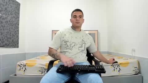 SIMON KELER online show from May 16, 2026, 12:29 am