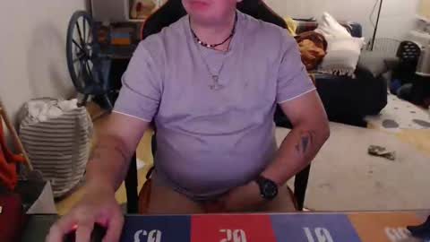 Snapshot of simonsexhott chatting on September 8, 2025, 10:09 pm Simon Sx online show from September 8, 2025, 10:09 pm