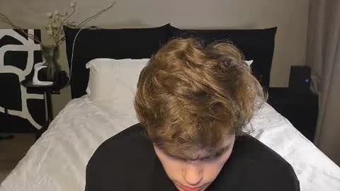 Simon online show from December 18, 2025, 6:03 pm