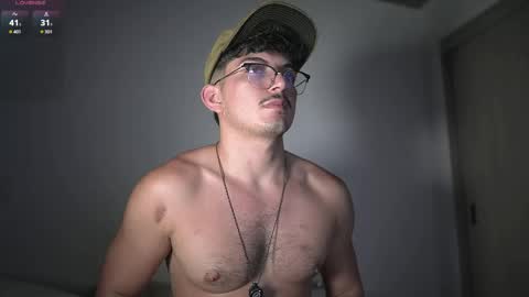 Snapshot of simoon_01 chatting on May 18, 2026, 4:07 am SIMOON online show from May 18, 2026, 4:07 am