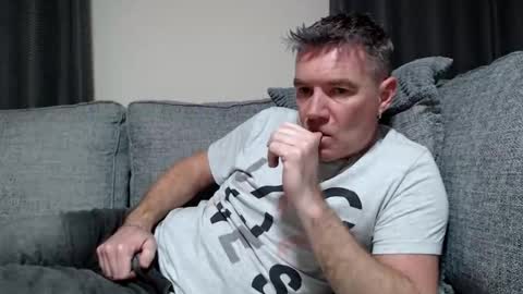 Snapshot of simplelife0 chatting on November 17, 2025, 6:46 pm Ricky online show from November 17, 2025, 6:46 pm