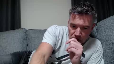 Snapshot of simplelife0 chatting on November 22, 2025, 5:34 pm Ricky online show from November 22, 2025, 5:34 pm