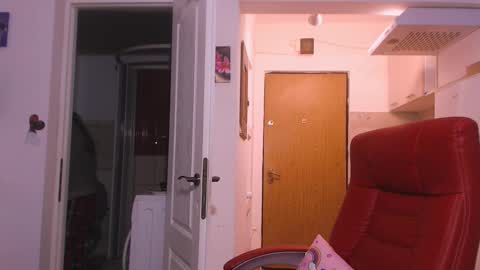 simyhvn online show from January 7, 2026, 6:27 am