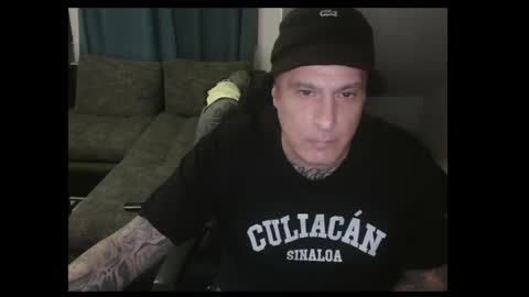 sinalco1975 online show from May 1, 2026, 1:54 am