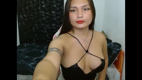 hi im thalia  nice to meet you  please give me thumbs up 3 online show from December 21, 2024, 1:58 am