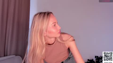 Snapshot of sincere_shyness chatting on September 11, 2025, 9:31 am Naomi online show from September 11, 2025, 9:31 am