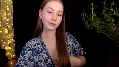 Snapshot of sindiwatsoon chatting on October 15, 2025, 1:44 pm Sindi online show from October 15, 2025, 1:44 pm