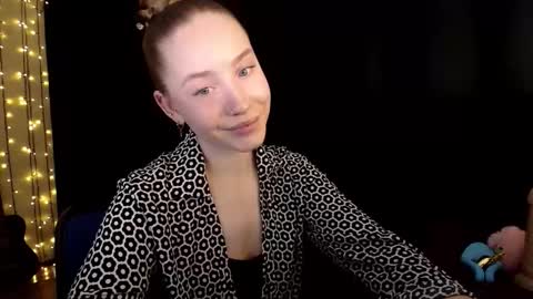 Snapshot of sindiwatsoon chatting on February 10, 2026, 2:21 pm Sindi online show from February 10, 2026, 2:21 pm