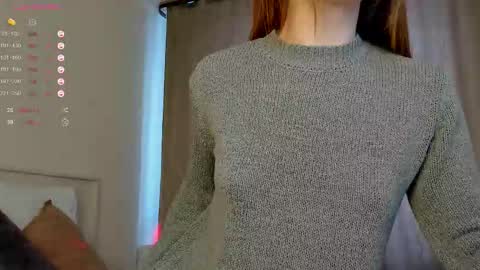 Snapshot of sinfulsmile_ chatting on March 16, 2026, 4:18 am Ivy online show from March 16, 2026, 4:18 am