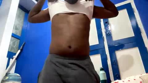 Snapshot of singletamilboy2 chatting on March 1, 2026, 5:04 pm singletamilboy2 online show from March 1, 2026, 5:04 pm