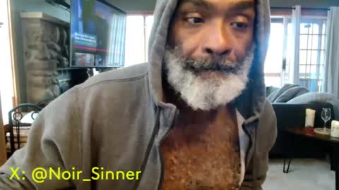 Snapshot of sinnernoir chatting on September 10, 2025, 7:47 pm My Name Is..............................John online show from September 10, 2025, 7:47 pm