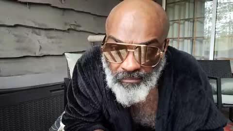 Snapshot of sinnernoir chatting on September 16, 2025, 5:25 pm My Name Is..............................John online show from September 16, 2025, 5:25 pm