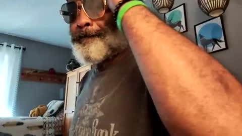 Snapshot of sinnernoir chatting on September 19, 2025, 3:24 pm My Name Is..............................John online show from September 19, 2025, 3:24 pm