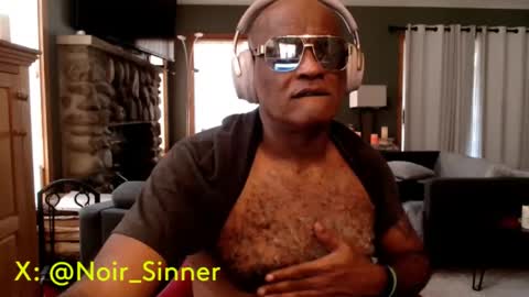 Snapshot of sinnernoir chatting on September 27, 2025, 3:28 pm My Name Is..............................John online show from September 27, 2025, 3:28 pm