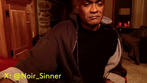 Snapshot of sinnernoir chatting on September 30, 2025, 6:40 am My Name Is..............................John online show from September 30, 2025, 6:40 am