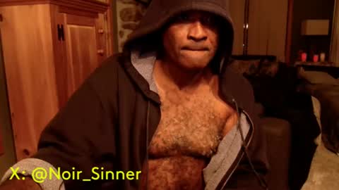 Snapshot of sinnernoir chatting on October 8, 2025, 1:25 am My Name Is..............................John online show from October 8, 2025, 1:25 am