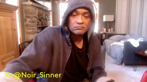 Snapshot of sinnernoir chatting on October 11, 2025, 2:37 pm My Name Is..............................John online show from October 11, 2025, 2:37 pm