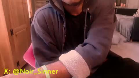 Snapshot of sinnernoir chatting on October 16, 2025, 3:35 pm My Name Is..............................John online show from October 16, 2025, 3:35 pm