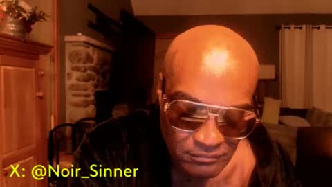 Snapshot of sinnernoir chatting on October 23, 2025, 12:10 am My Name Is..............................John online show from October 23, 2025, 12:10 am
