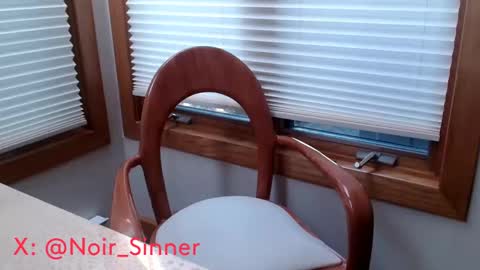 Snapshot of sinnernoir chatting on November 16, 2025, 5:18 pm My Name Is..............................John online show from November 16, 2025, 5:18 pm