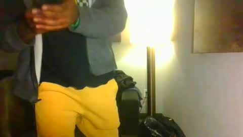 Snapshot of sinnernoir chatting on November 30, 2025, 10:14 pm My Name Is..............................John online show from November 30, 2025, 10:14 pm