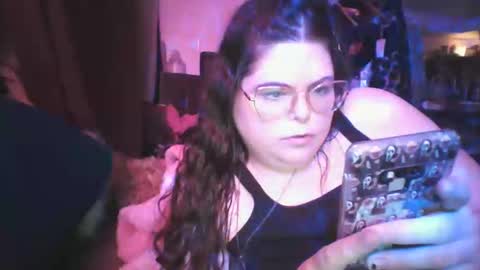 Siofra online show from February 28, 2025, 10:41 am