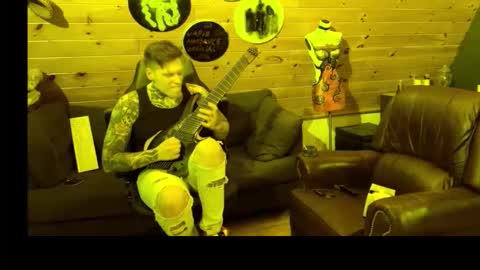 Snapshot of siphonophorslaysstrings chatting on February 22, 2026, 1:29 am Unbridledfuckingcrazy online show from February 22, 2026, 1:29 am