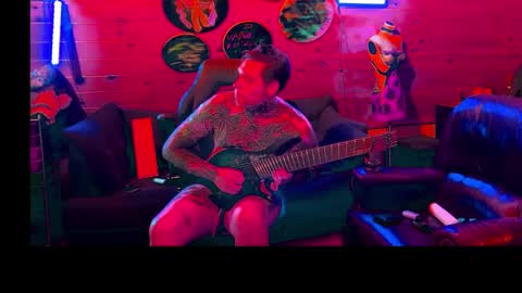 Snapshot of siphonophorslaysstrings chatting on March 25, 2026, 1:22 am Unbridledfuckingcrazy online show from March 25, 2026, 1:22 am