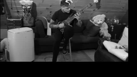 Snapshot of siphonophorstrings chatting on September 20, 2025, 10:38 am Dustbunnyfoofoo online show from September 20, 2025, 10:38 am