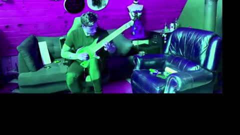 Snapshot of siphonophorstrings chatting on November 3, 2025, 5:25 pm Dustbunnyfoofoo online show from November 3, 2025, 5:25 pm